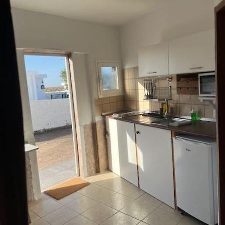 Acogedor Apartamento En Famara Bagian luar foto