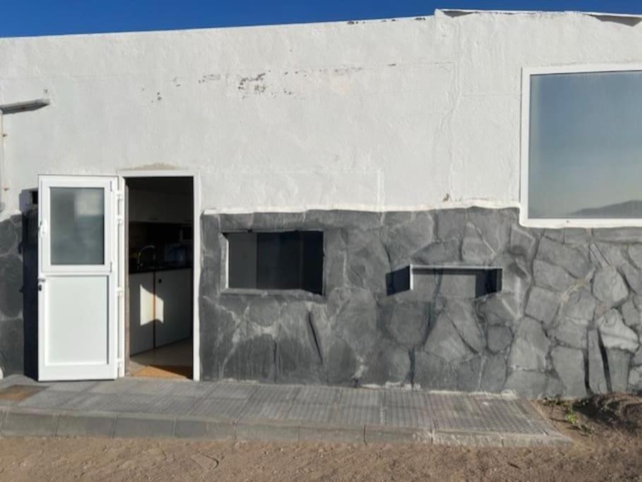 Acogedor Apartamento En Famara Bagian luar foto